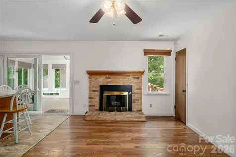 1541 Glenheath Drive Hendersonville NC 28791