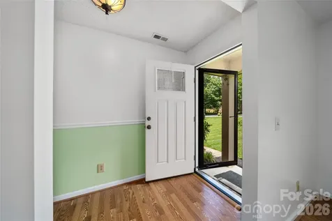 1541 Glenheath Drive Hendersonville NC 28791