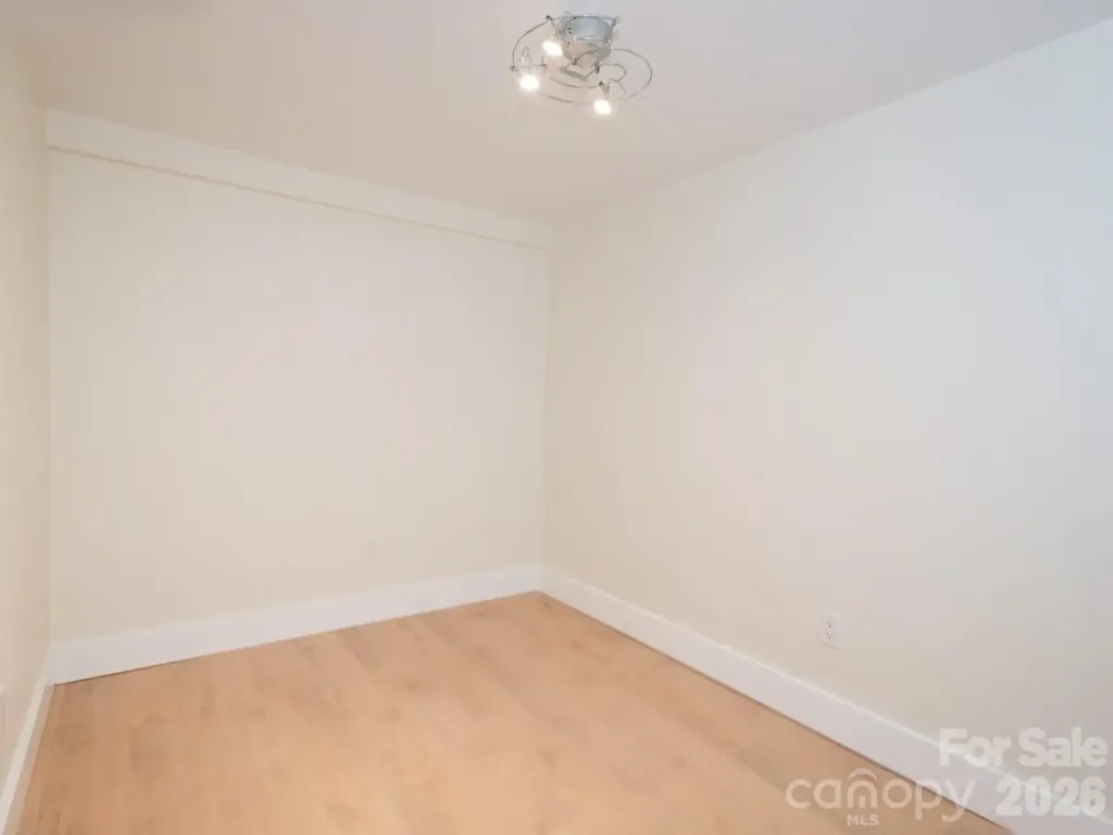 37 Hiawassee Street Asheville NC 28801