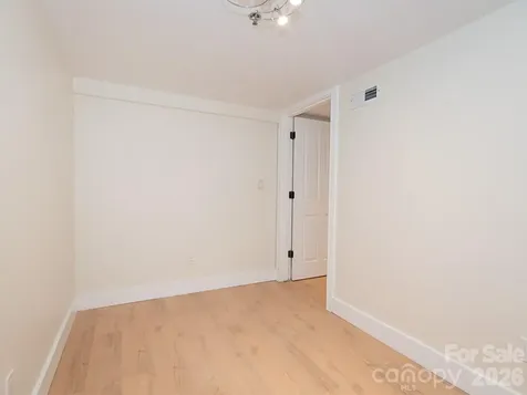 37 Hiawassee Street Asheville NC 28801