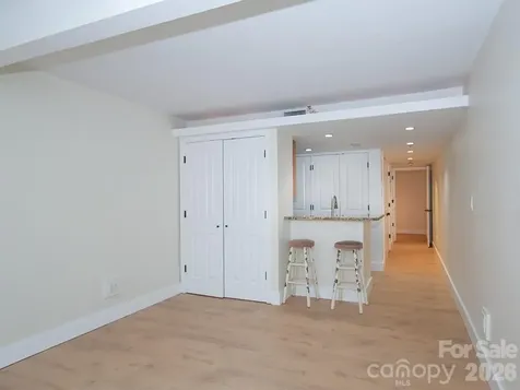 37 Hiawassee Street Asheville NC 28801