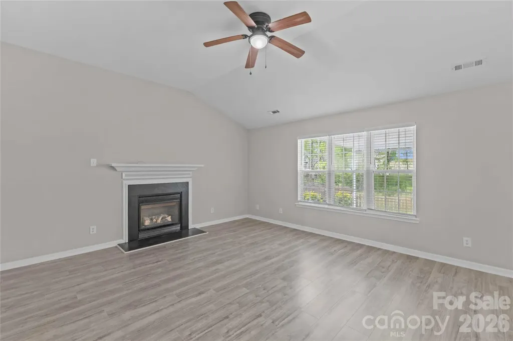 17300 Commons Crossing Drive Charlotte NC 28277
