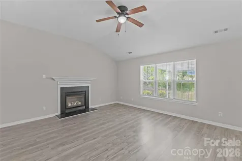 17300 Commons Crossing Drive Charlotte NC 28277