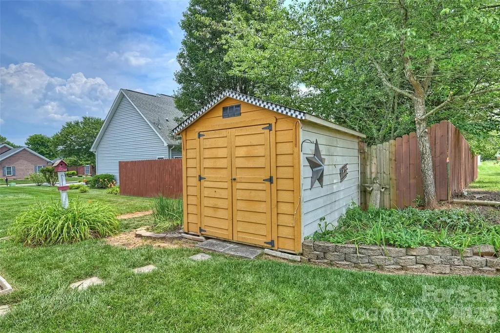 315 Wendover Drive Locust NC 28097