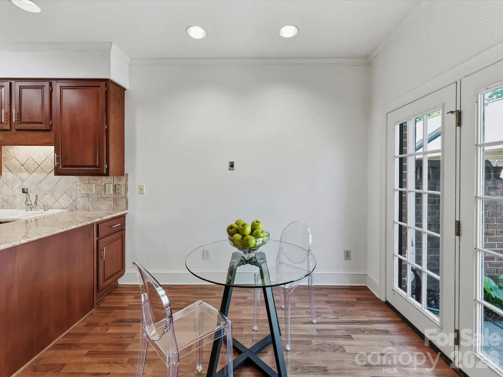 2831 Sharon View Road Charlotte NC 28210