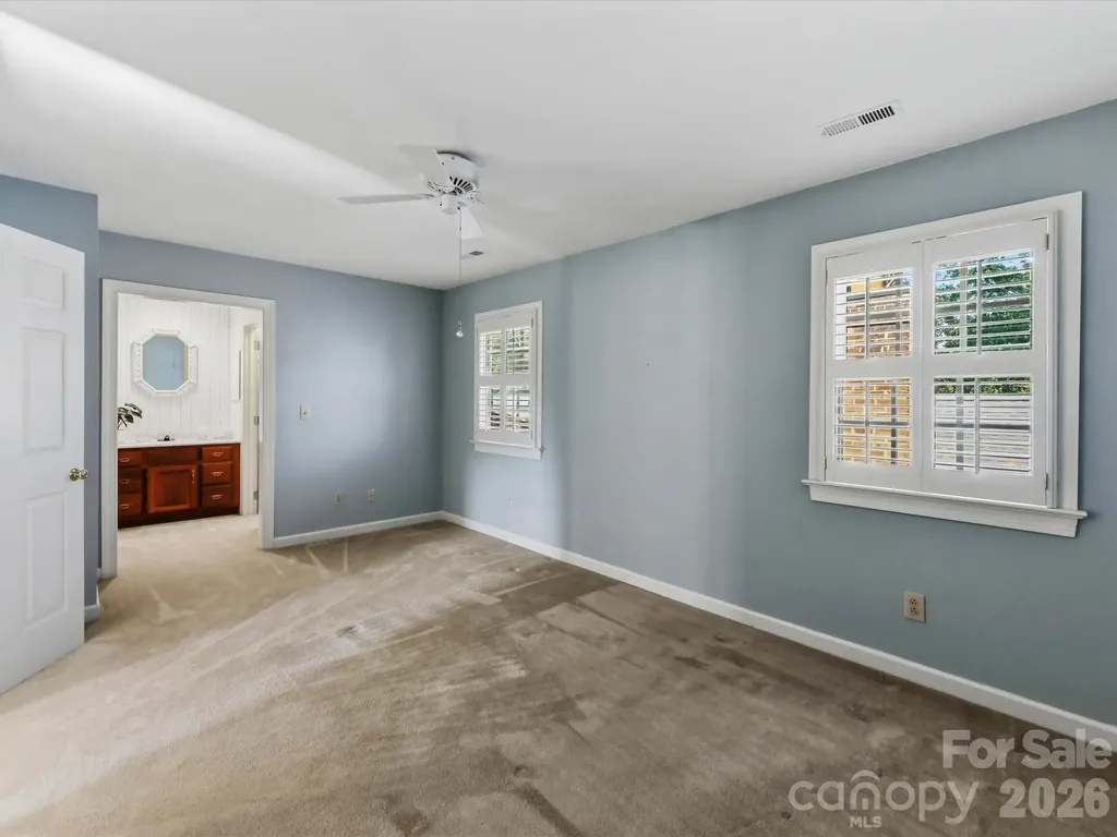 2831 Sharon View Road Charlotte NC 28210