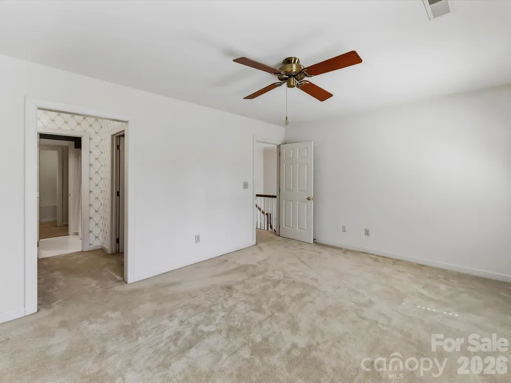 2831 Sharon View Road Charlotte NC 28210