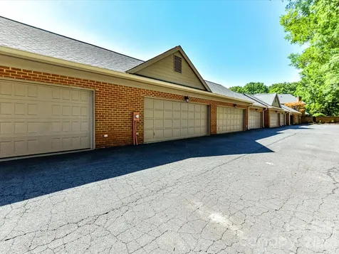 2831 Sharon View Road Charlotte NC 28210