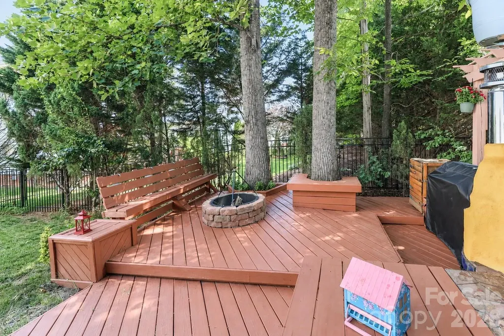 9933 Nicole Lane Charlotte NC 28269