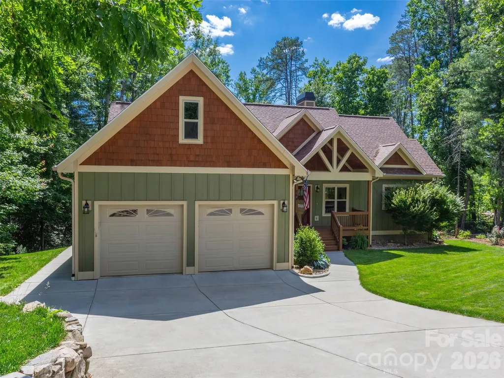 86 Crossings Circle Fairview NC 28730