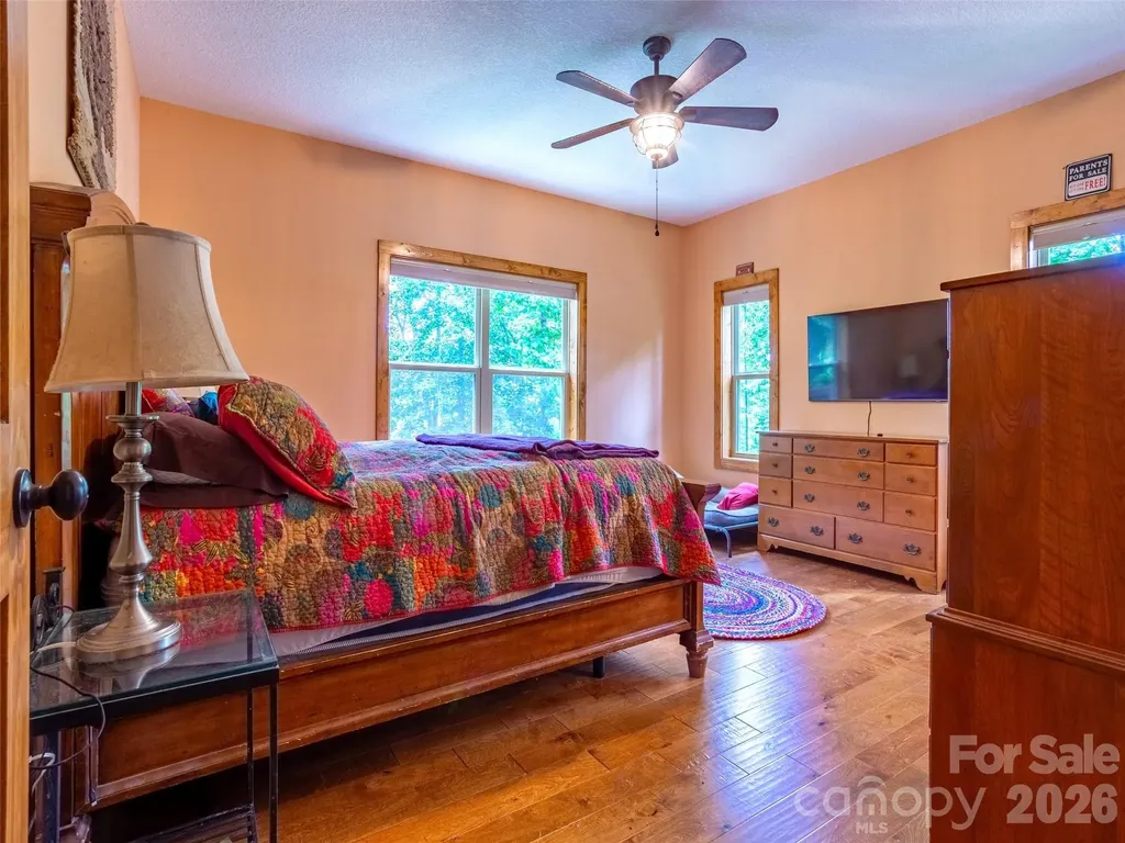 86 Crossings Circle Fairview NC 28730