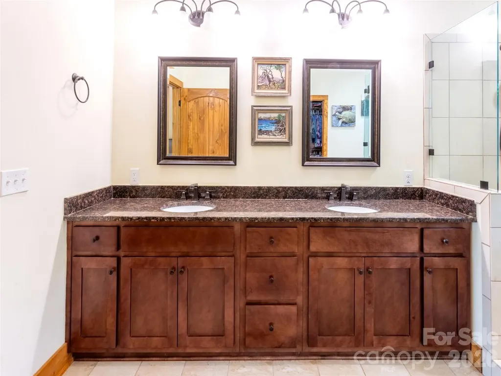 86 Crossings Circle Fairview NC 28730