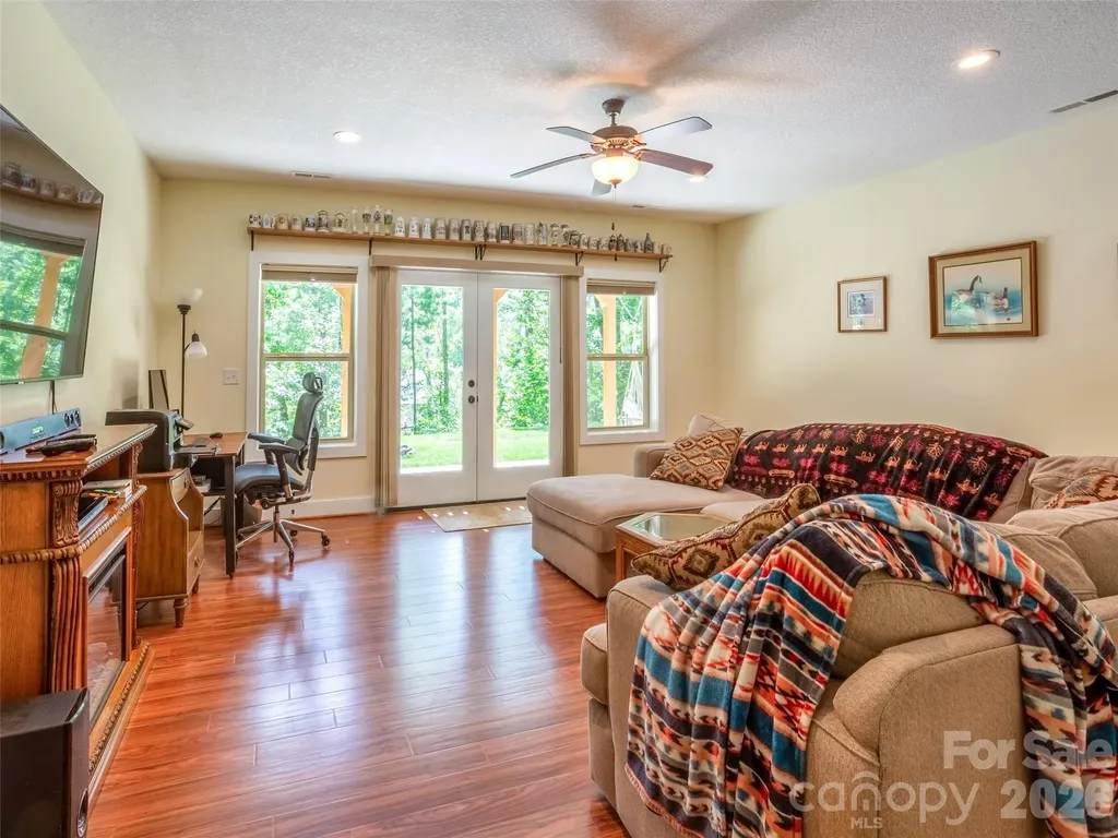 86 Crossings Circle Fairview NC 28730