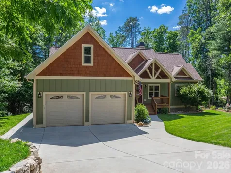 86 Crossings Circle Fairview NC 28730