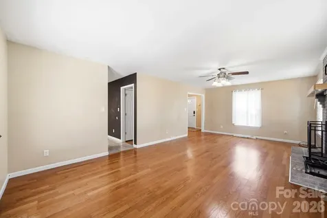 4548 Tree Haven Court Gastonia NC 28056