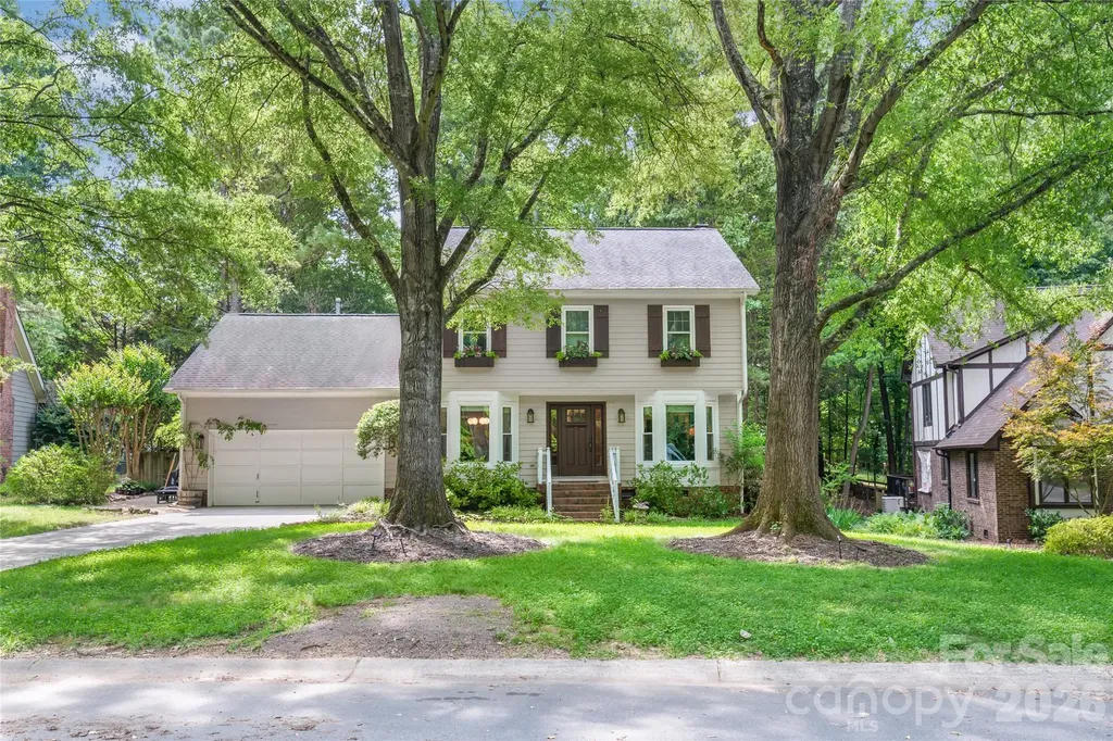 7022 Rocky Falls Road Charlotte NC 28211