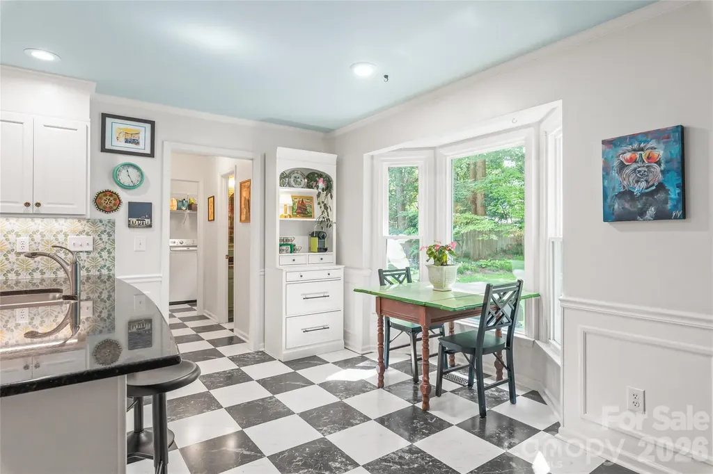 7022 Rocky Falls Road Charlotte NC 28211