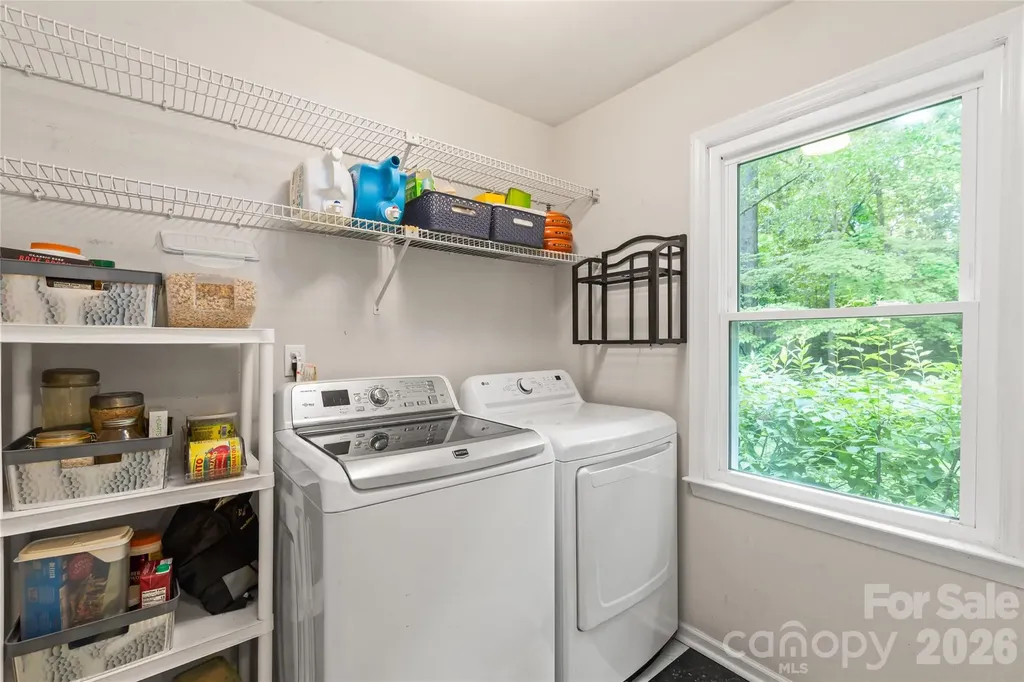 7022 Rocky Falls Road Charlotte NC 28211