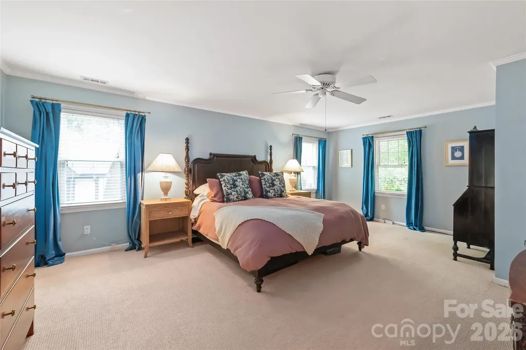 7022 Rocky Falls Road Charlotte NC 28211