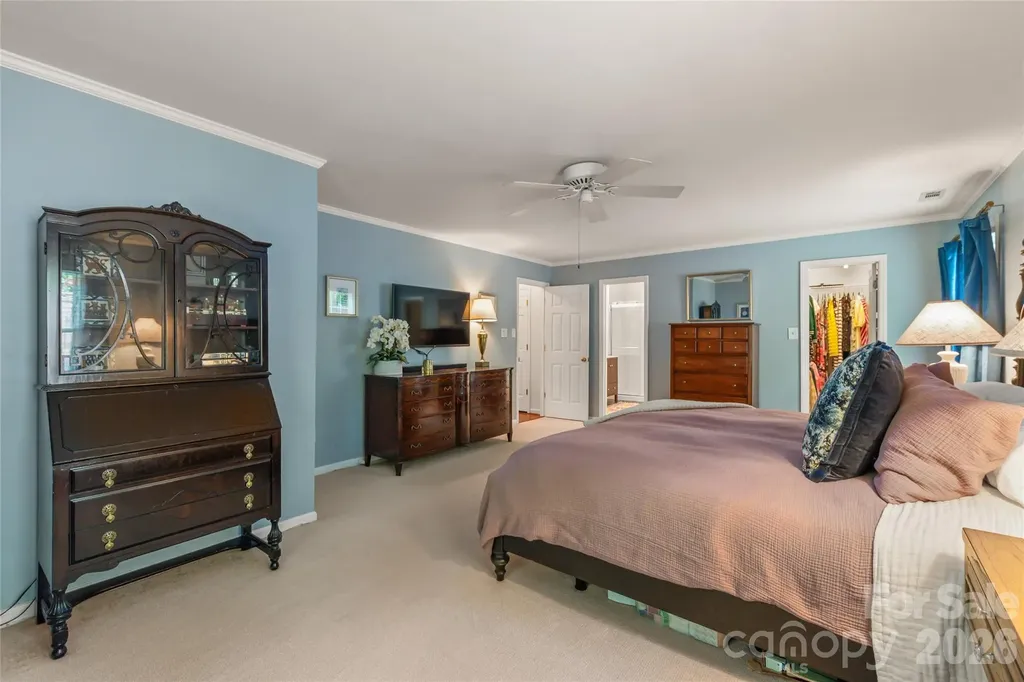 7022 Rocky Falls Road Charlotte NC 28211