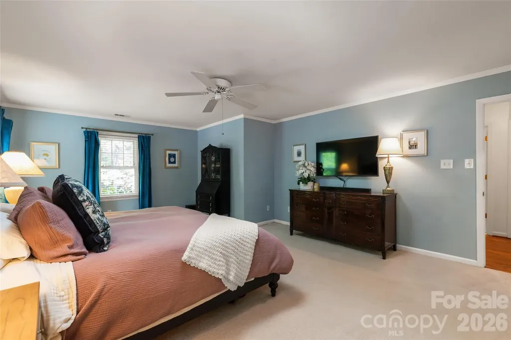 7022 Rocky Falls Road Charlotte NC 28211