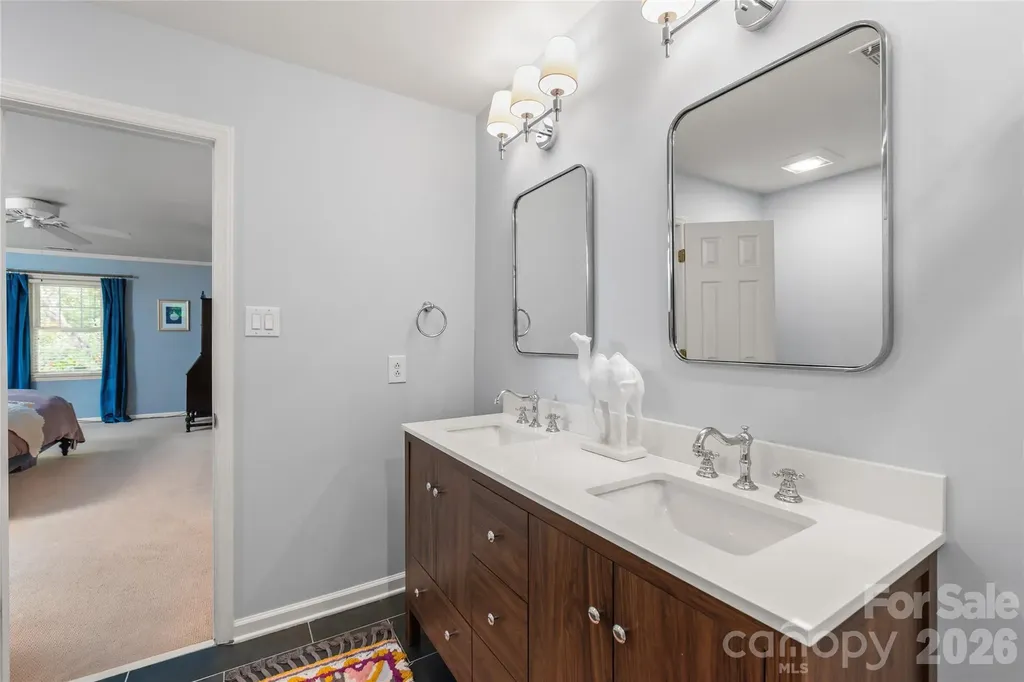7022 Rocky Falls Road Charlotte NC 28211