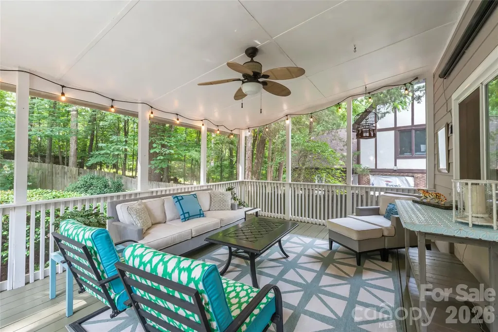 7022 Rocky Falls Road Charlotte NC 28211
