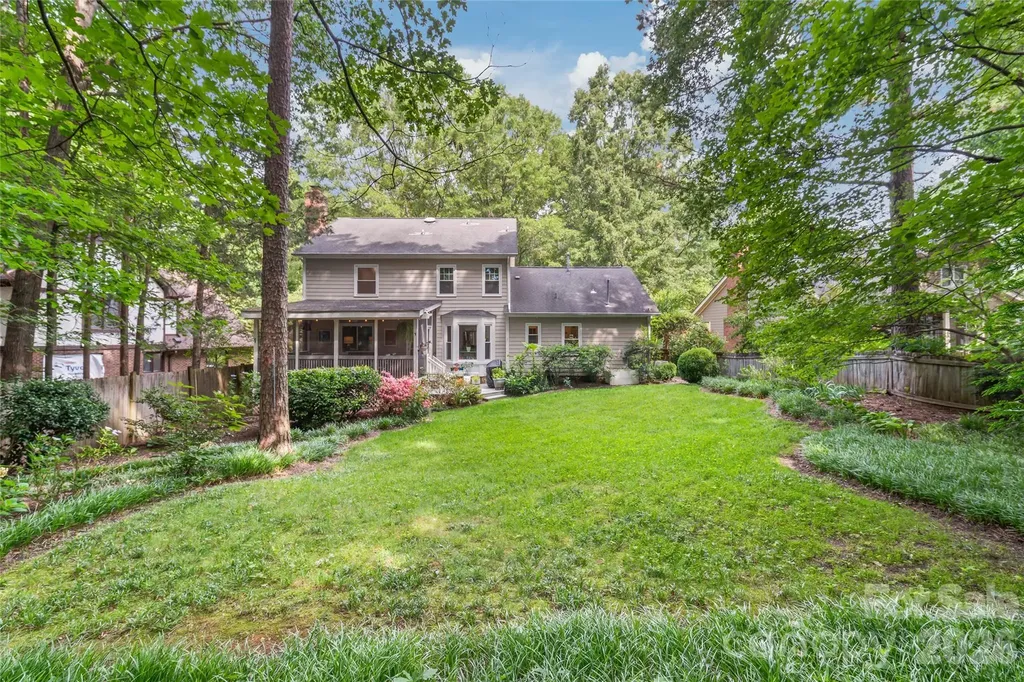 7022 Rocky Falls Road Charlotte NC 28211
