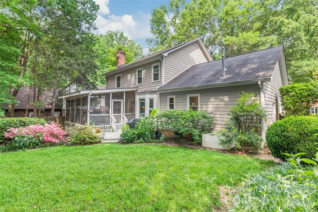 7022 Rocky Falls Road Charlotte NC 28211