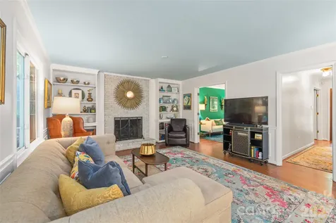 7022 Rocky Falls Road Charlotte NC 28211