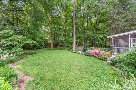 7022 Rocky Falls Road Charlotte NC 28211