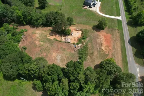 326 Jim Cline Road Lawndale NC 28090