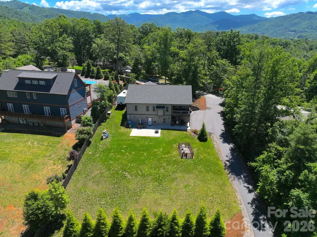 154 & 156 Dogwood Drive Weaverville NC 28787