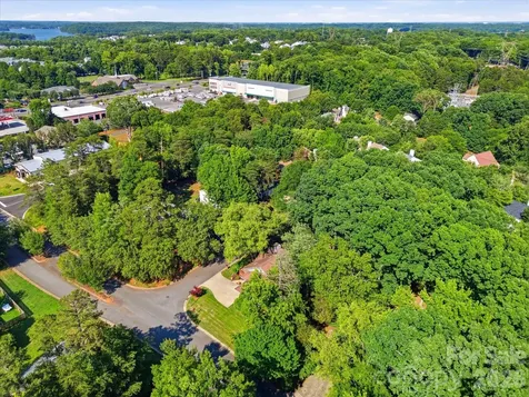 4720 Grey Moss Drive Lake Wylie SC 29710