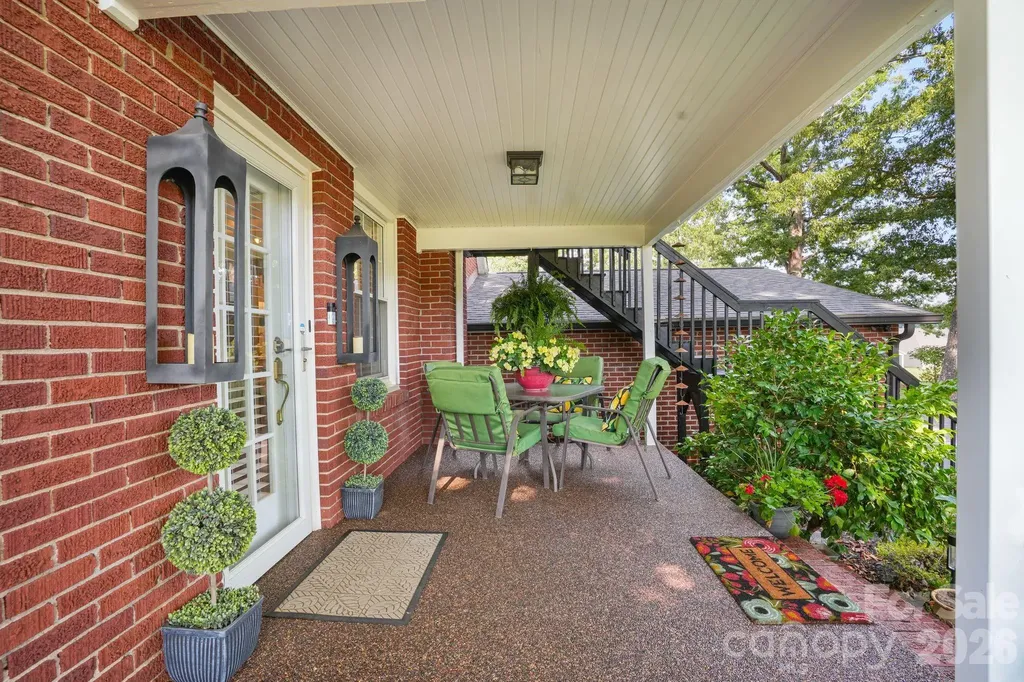 1520 5th Street NE Hickory NC 28601