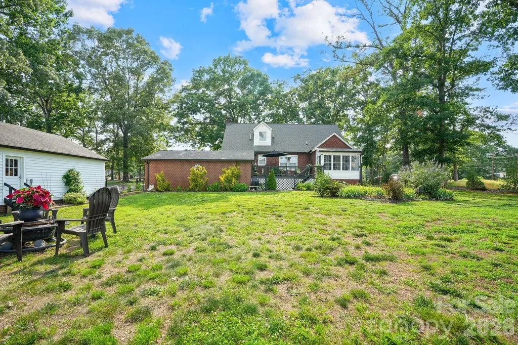 1520 5th Street NE Hickory NC 28601