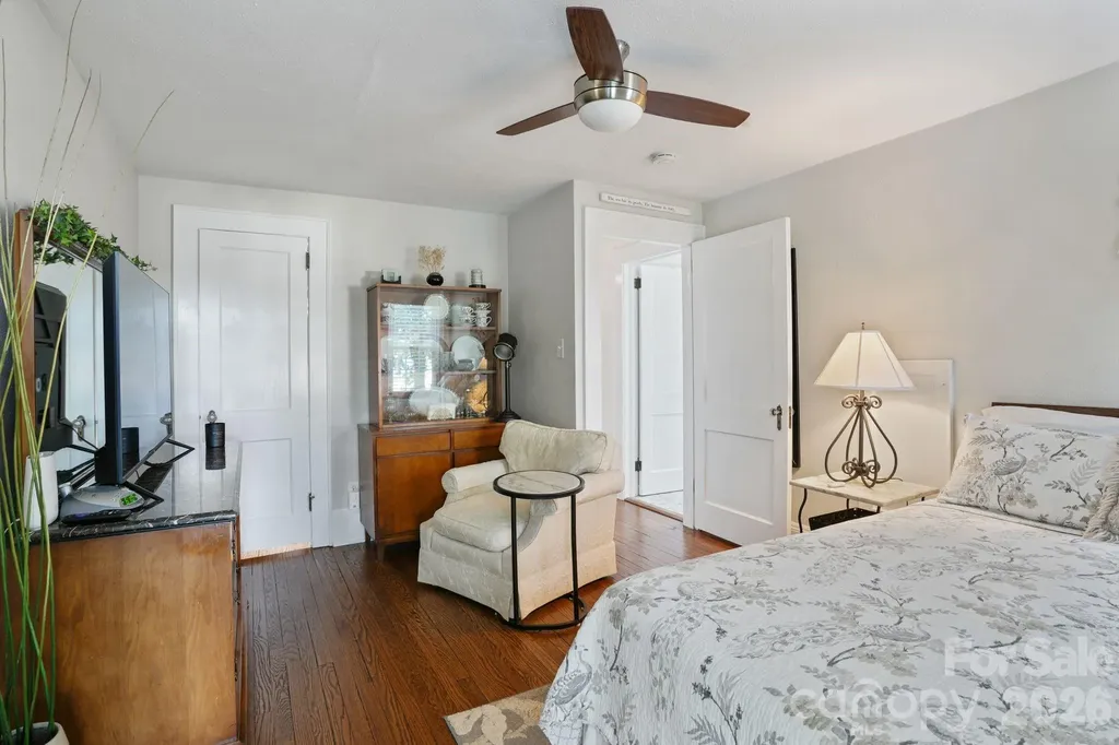 1520 5th Street NE Hickory NC 28601