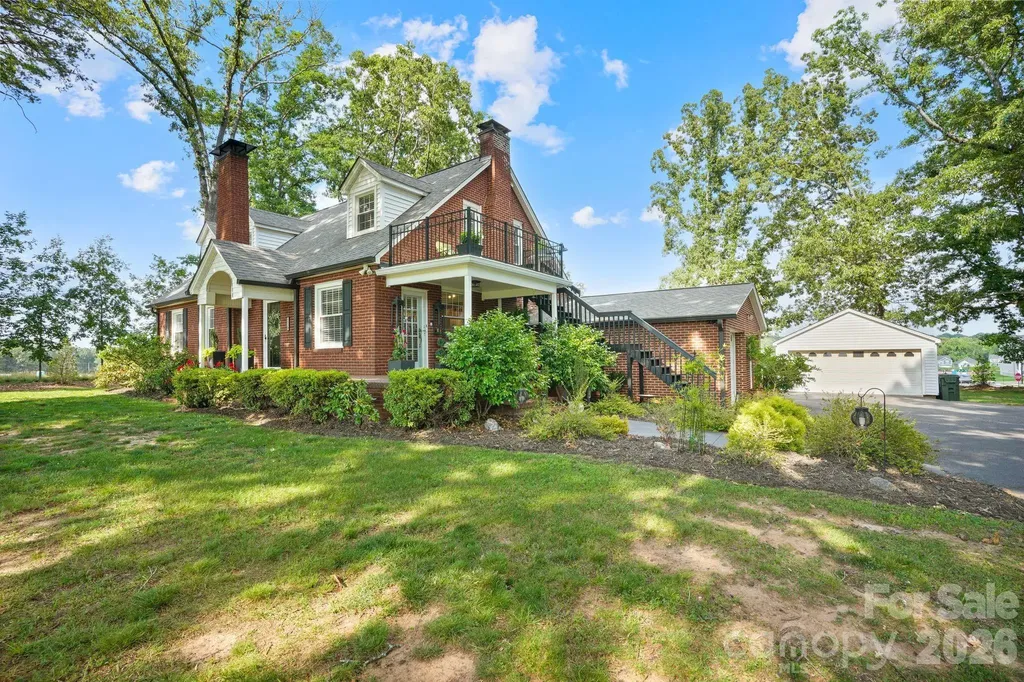 1520 5th Street NE Hickory NC 28601