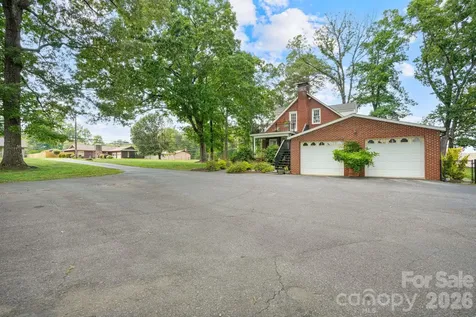 1520 5th Street NE Hickory NC 28601