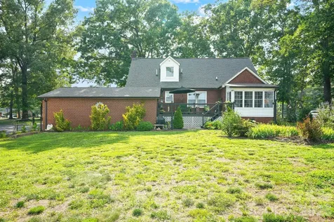 1520 5th Street NE Hickory NC 28601
