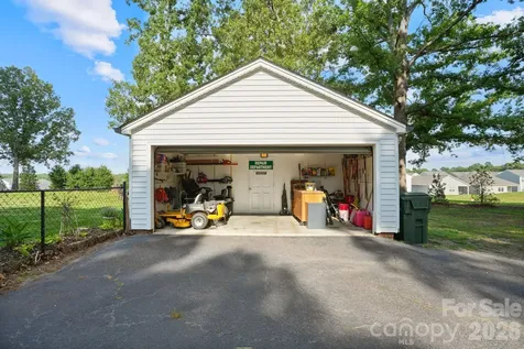 1520 5th Street NE Hickory NC 28601