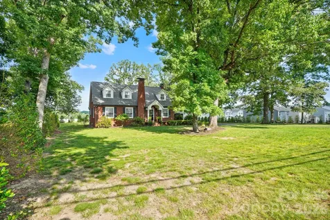 1520 5th Street NE Hickory NC 28601