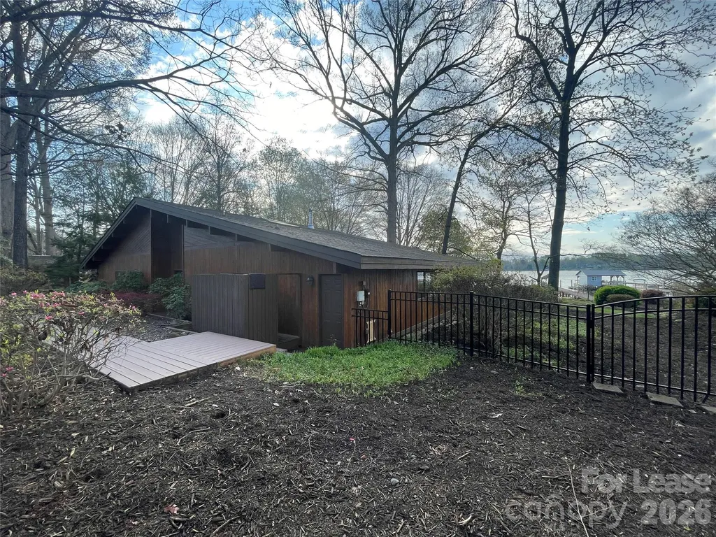 8788 Graham Road Denver NC 28037