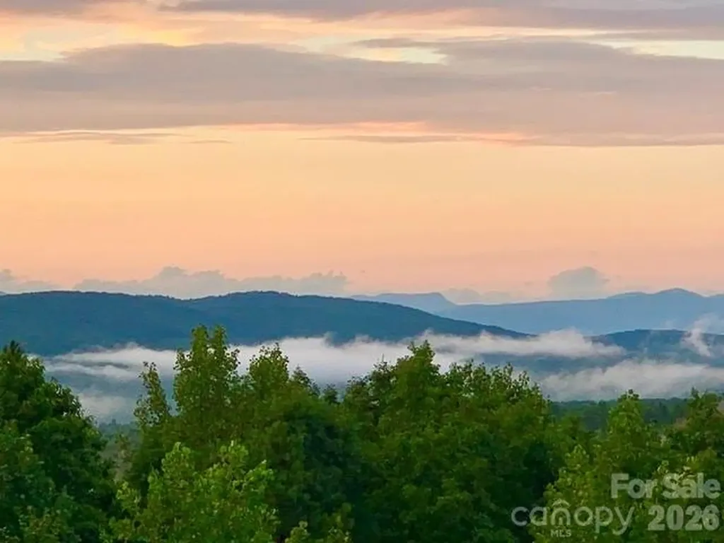 315 Lakeview Trail Nebo NC 28761