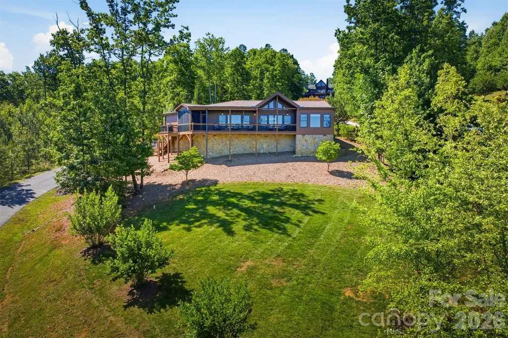 315 Lakeview Trail Nebo NC 28761