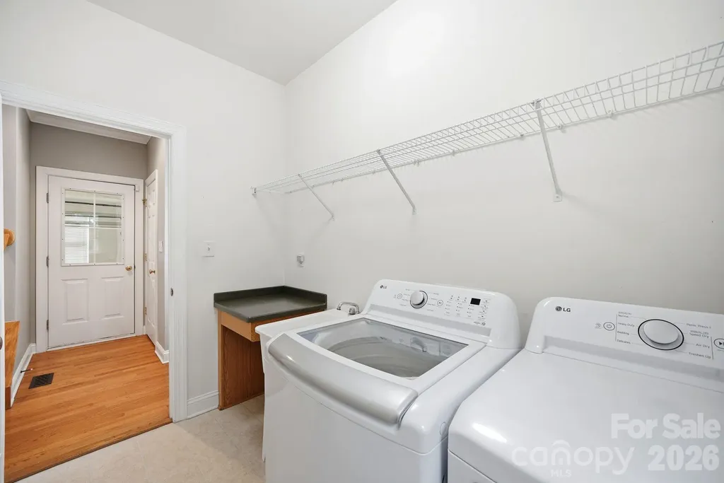 2937 Shady Reach Lane Charlotte NC 28214