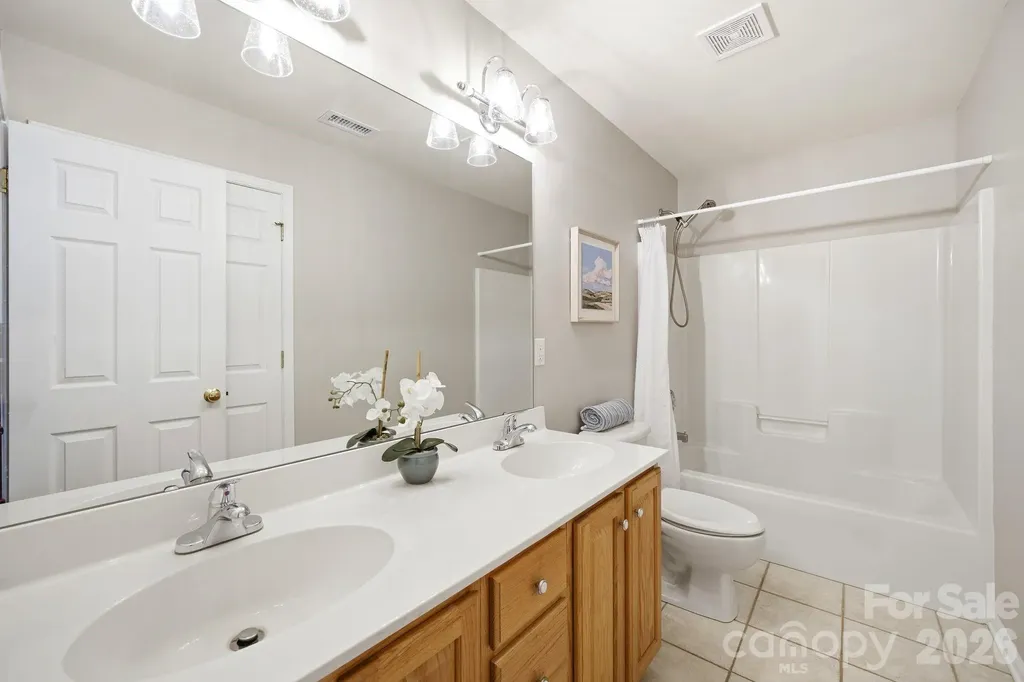 2937 Shady Reach Lane Charlotte NC 28214