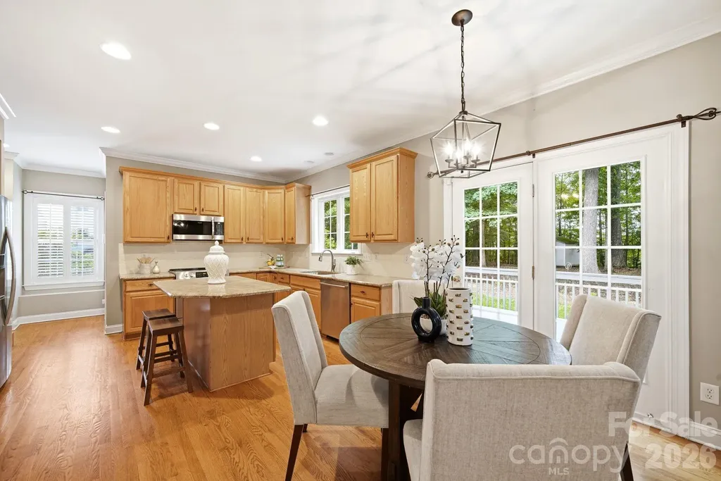 2937 Shady Reach Lane Charlotte NC 28214
