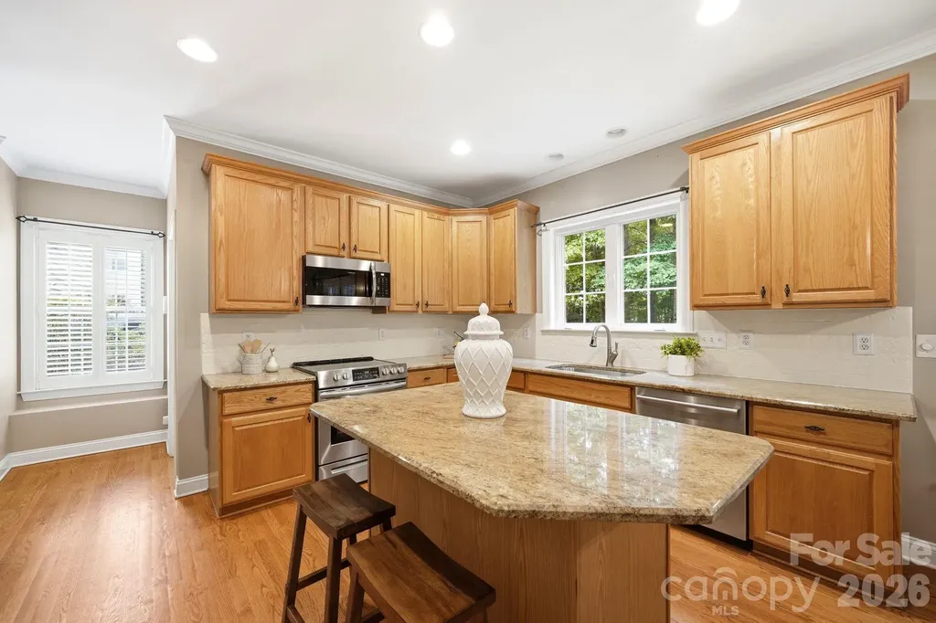 2937 Shady Reach Lane Charlotte NC 28214