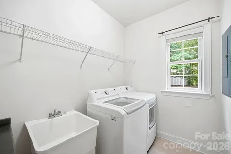 2937 Shady Reach Lane Charlotte NC 28214